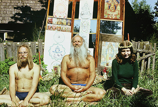 08.27 18.00 / SOVIETINIAI HIPIAI / NÕUKOGUDE HIPID / EE